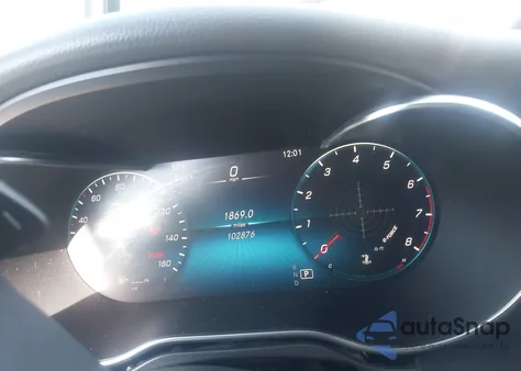 2022 Mercedes-Benz Glc 300 4Matic Suv from USA, damaged, VIN W1N0G8EB5NV395946